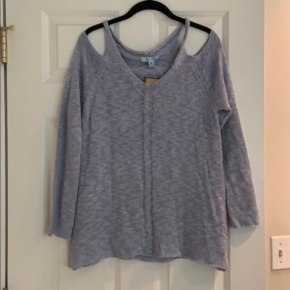 NWTBaby blue size medium sweater.